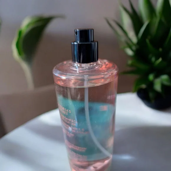 EUC Victoria's Secret Bare Rose - Picture 4 of 4